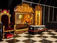 Реплика гроба Инессы Арманд
