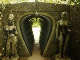 indiyskiy-park-skulptur-v-irlandii